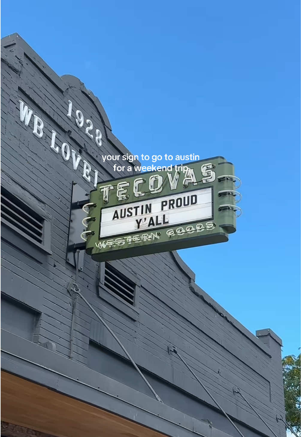 one of the best trips we’ve had!! oh and hook em #austintexas #texas #weekendtrip #western 