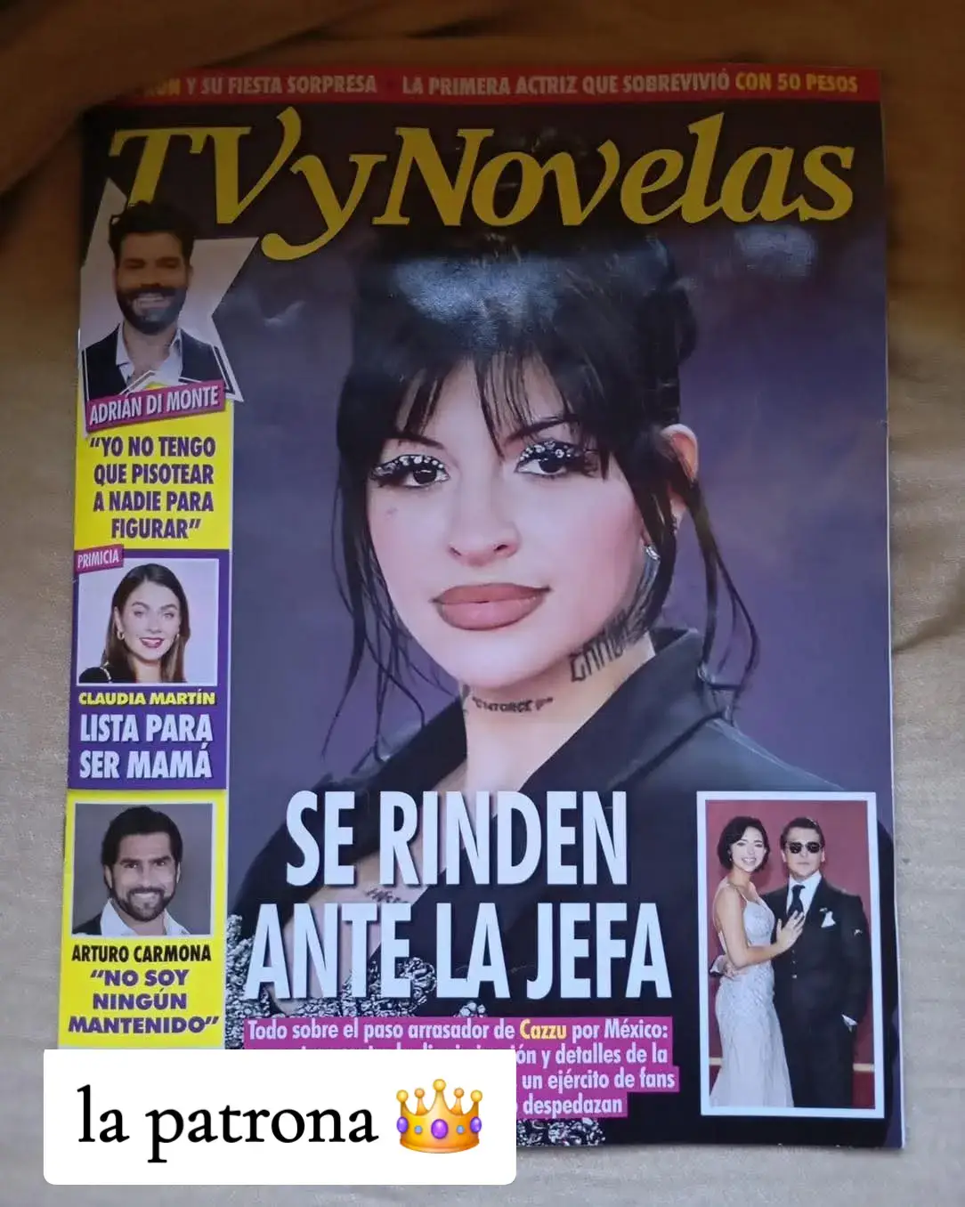 🔥 CAZZU, LA JEFA QUE PONE DE RODILLAS A MÉXICO 🔥 cazzu no pide permiso ni perdón, pisa fuerte y demuestra por qué la llaman la jefa. su paso por méxico ha sido arrasador: con valentía se enfrenta a la crítica, habla sin miedo de la manutención de su hija y rompe con los prejuicios que muchos no se atreven a señalar. 👑✨ mientras un ejército de fans la respalda, cazzu sigue creciendo, callando bocas y encendiendo escenarios. porque el respeto no se exige… ¡se gana! y ella lo tiene todo. 💥 #Cazzu #LaJefa #Orgullo #fblifestyle 