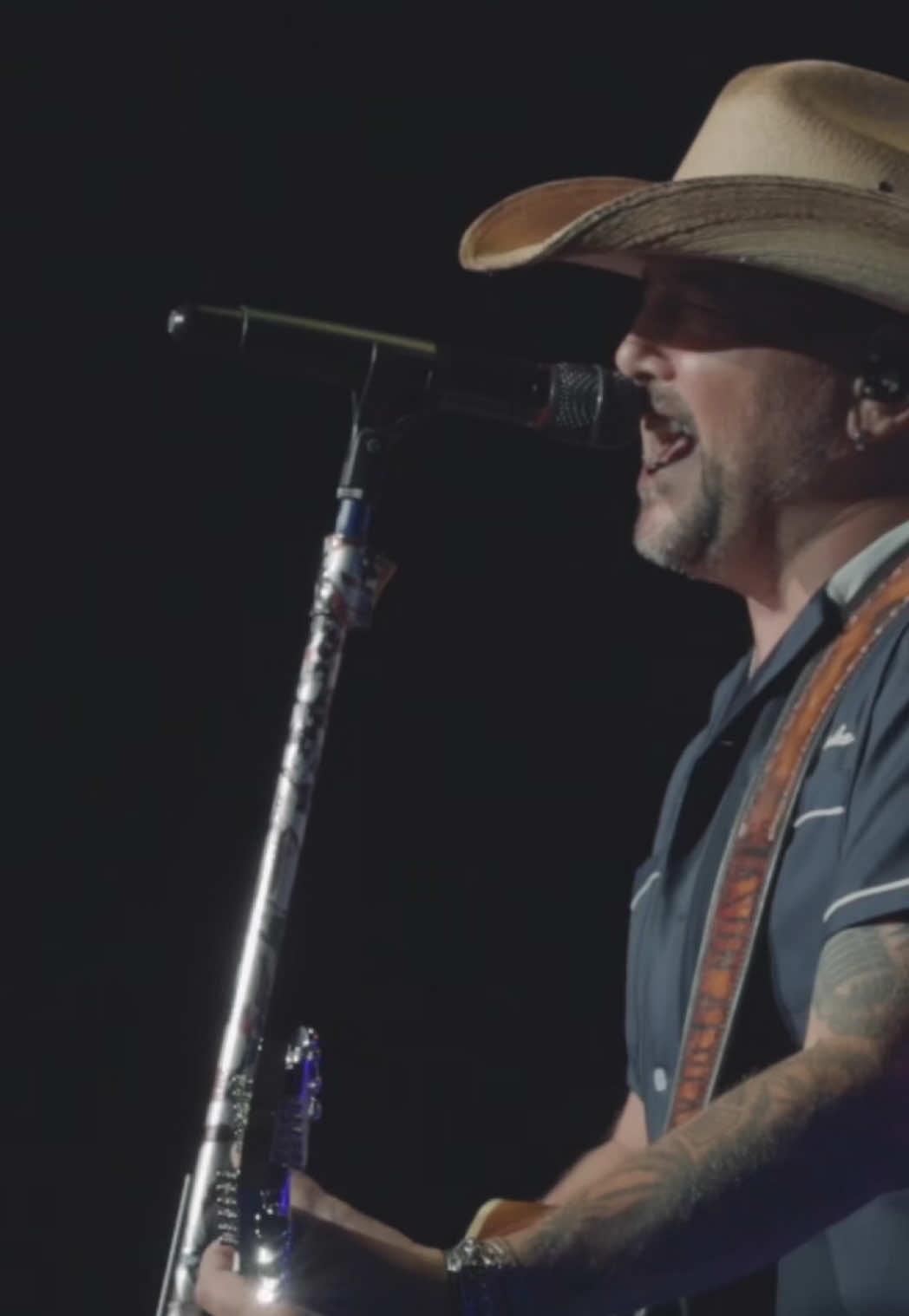 First time playing this one live 🤘🏼 #jasonaldean #newmusic #countrysinger #OnTour 