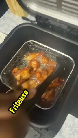 #SnackTime #foodies #KitchenHacks #crispyfries 