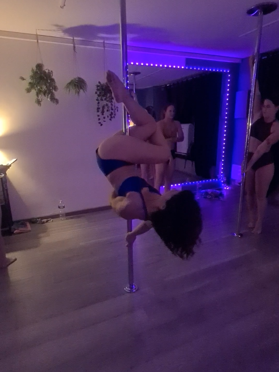 #polepassion #poledance #lovepole #pleasure #goodtime 