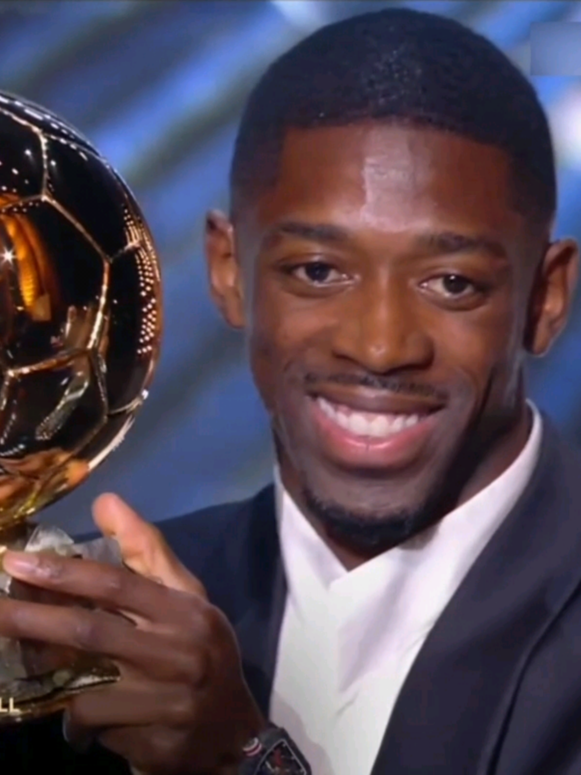 #Football : Ousmane #Dembélé (#PSG) remporte le Ballon d’Or 2025 ! #OusmaneDembélé #BallonDor 