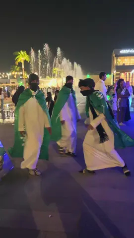 #عشوائيات #هههههههههههههههههههههههههههههههههههههه #اليوم_الوطني #عنيزة_باريس_نجد #البوليفارد 