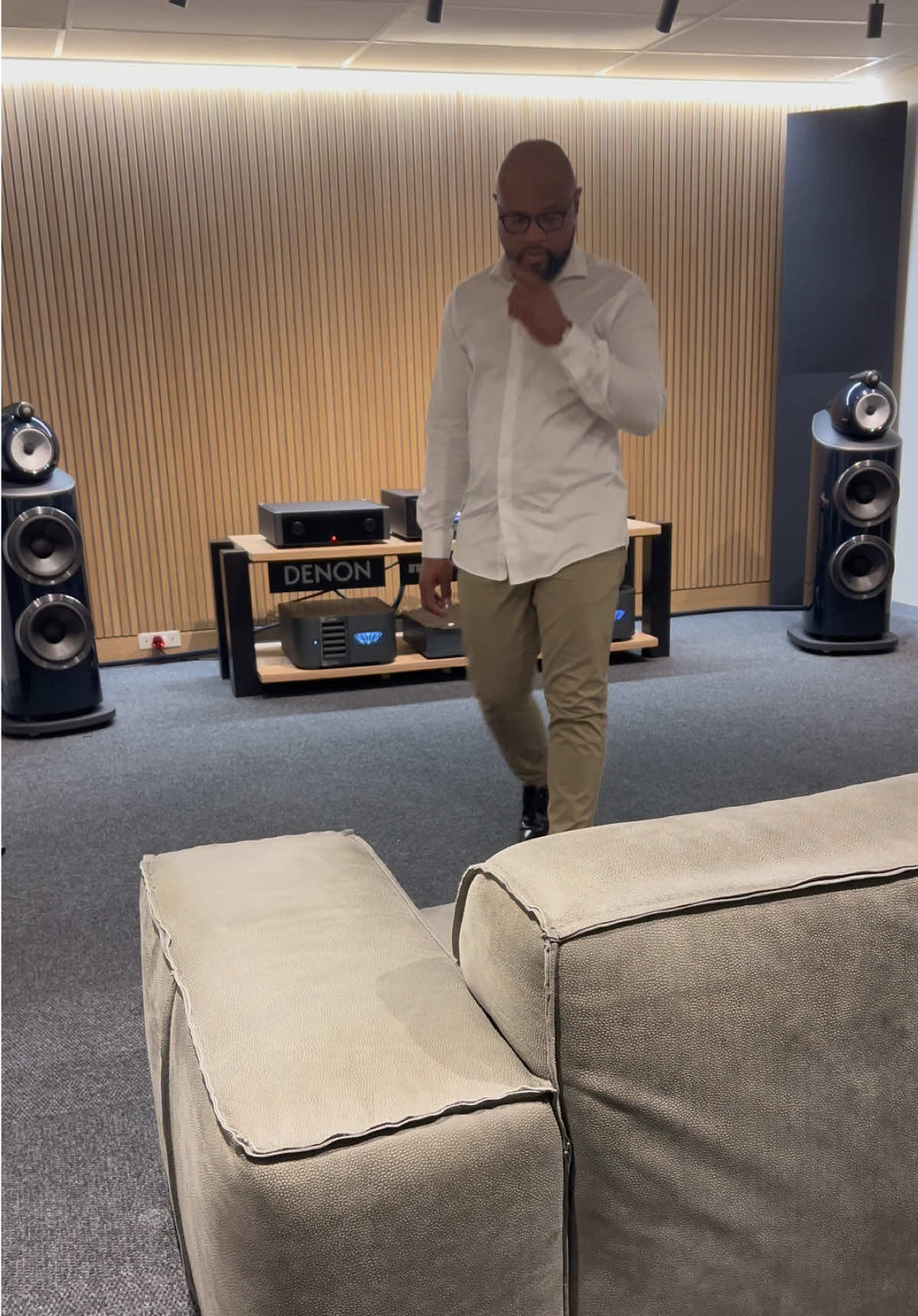 I can sit here for hours.  #fortheloveofgoodsound #goodmusic #classe #marantz #bowersandwilkins 