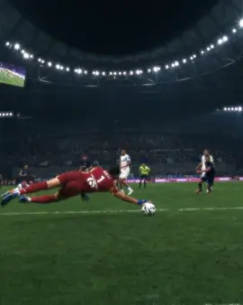 AMAZING SAVE FROM RULLI! 🇦🇷⛔️ #ligue1 #Ligue1McDonalds #leclassique #football #rulli  @Olympique de Marseille 