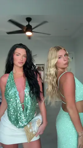 Dinner in Turks night two🪩🏝️ #turksandcaicos #transition #grwm #beachmakeup #mua #makeupartist 