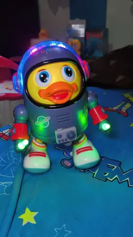 Mainan anak anak bebek angkasa bisa joget #mainananak #mainanviral #mainanbebekangkasajoget #mainanbebekastronotjoget #fyp 