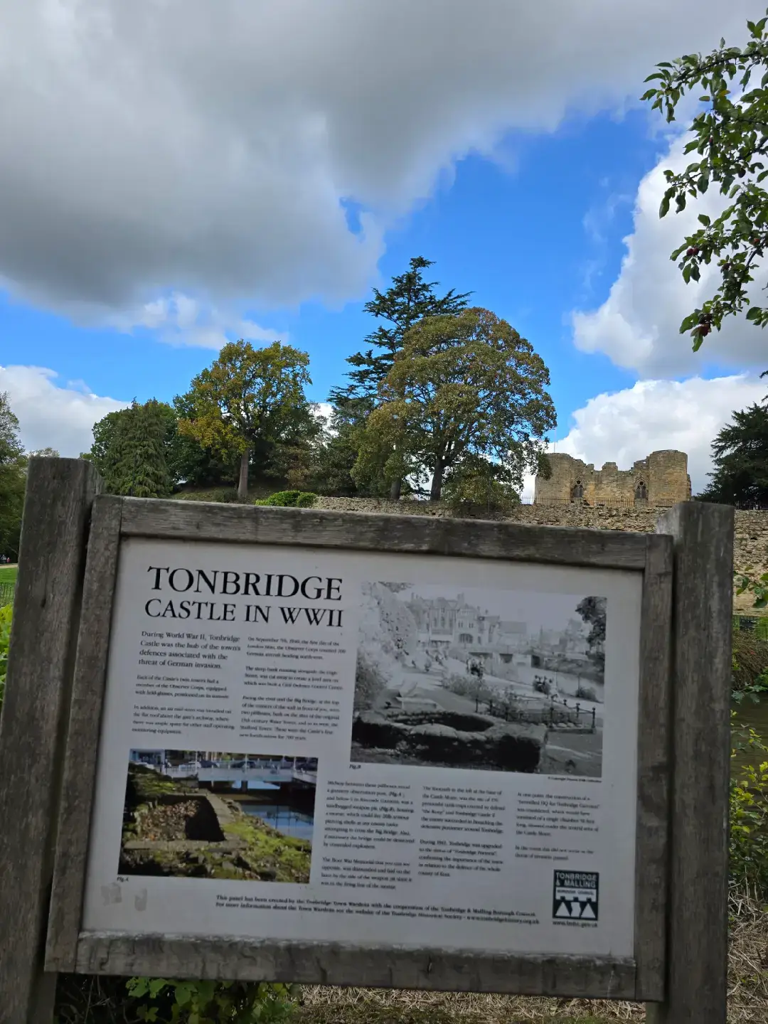The town of Tonbridge is located in the southeast of England, in the county of Kent. It lies on the River Medway, 45 kilometers southeast of London. It is the administrative center of the borough of Tonbridge and Malling. The town's population is approximately 32,000 people. History The town was first mentioned in official documents dating back to the 11th century. These documents contain information about the construction of a castle by Sir Richard FitzGilbert. He received the lands here from William the Conqueror as a reward for his assistance in the Battle of Hastings. A settlement grew alongside the castle, and it was recorded in the Domesday Book as Tonebridge. On old maps, the town was designated as Tunbridge until 1870, when it adopted its current name. It was founded on a spur of high ground near a ford, the most convenient for crossing the river. Several ancient routes intersected here. For a long time, the town was located north of the river, as the area south of it was often subject to flooding during high waters. King John claimed the town after the signing of the Magna Carta.  Some time later, it was besieged by the troops of Prince Edward, son of Henry III. The besieged garrison was forced to set fire to the town to prevent it from falling into enemy hands. The castle and the settlement itself were subsequently rebuilt. In the 13th century, Edward II established his residence here. A separate hall within it served as a document repository. In the late Middle Ages, Tonbridge enjoyed the status of an important strategic point. Henry II planned to protect the town with powerful fortified walls. A royal charter was even issued. This document granted the right to construct fortified walls, hold fairs and court hearings, and provide two members of parliament for the town. However, the walls were never built as planned. Only a ditch was built around the town for defense and the bank was fortified. Only faint traces of these buildings remain today. Many historic buildings remain in the historic center of the town, among which the Port Reeves on East Street is considered the oldest.  In 1552, during the reign of Edward VI, a public school was founded for the children of local gentry and wealthy peasants. By that time, an educational institution for the children of the town's poor already existed. During the Civil War, a Parliamentarian garrison was stationed in the town. During their stay in the castle, they partially rebuilt it. In 1740, a decree was issued permitting navigation on the River Medway to the Tonbridge wharves. This provided the local population with essential materials, particularly lime and coal. Hops, gunpowder, and timber also began to be shipped down the river to Maidostone. Some of the wharves built during this period still remain and can be seen on the bank downstream from the town's main bridge. The town subsequently became famous for its woodworking and decorative work. Local artisans crafted various pieces of furniture and decorated them with exquisite inlays.  Later, cricket ball production developed. Initially, they were produced in small quantities. Over time, production reached industrial scale. #city #beauty #day #sun #sky #water #river #streets #nature 