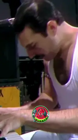 #foryoupage #fyppppppppppppppppppppppp #Flashback #lovesong  #freddiemercury @Douglas @Mellancia Junior 