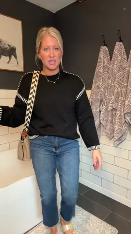 It’s the little details for me 🖤🤍🍂 Loving this fall sweater + that black & white touch! #FallStyle #SweaterWeather #CozyAndCute #fallsweaters #tiktokshopcreatorpicks 