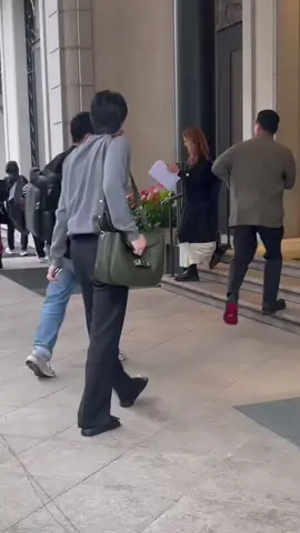 OP spotted @jin in Milan He looks so fine (as always) I'm really looking forward to seeing what Seokjin will choose to wear at the Gucci store 👑✨🥰🫶 JIN AT MILAN FASHION WEEK #JinxGucci #Jin #MFW #GucciLaFamiglia @gucci