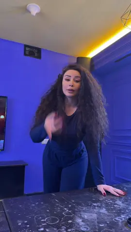 😂