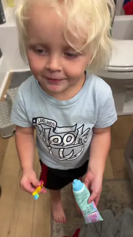 When your kids sneak toothpaste like it’s candy… thank goodness it’s NOBS Jr with no fluoride 🙌🪥💙 #MomWin #NobsJr #FluorideFree #MomLife #HealthySmiles   