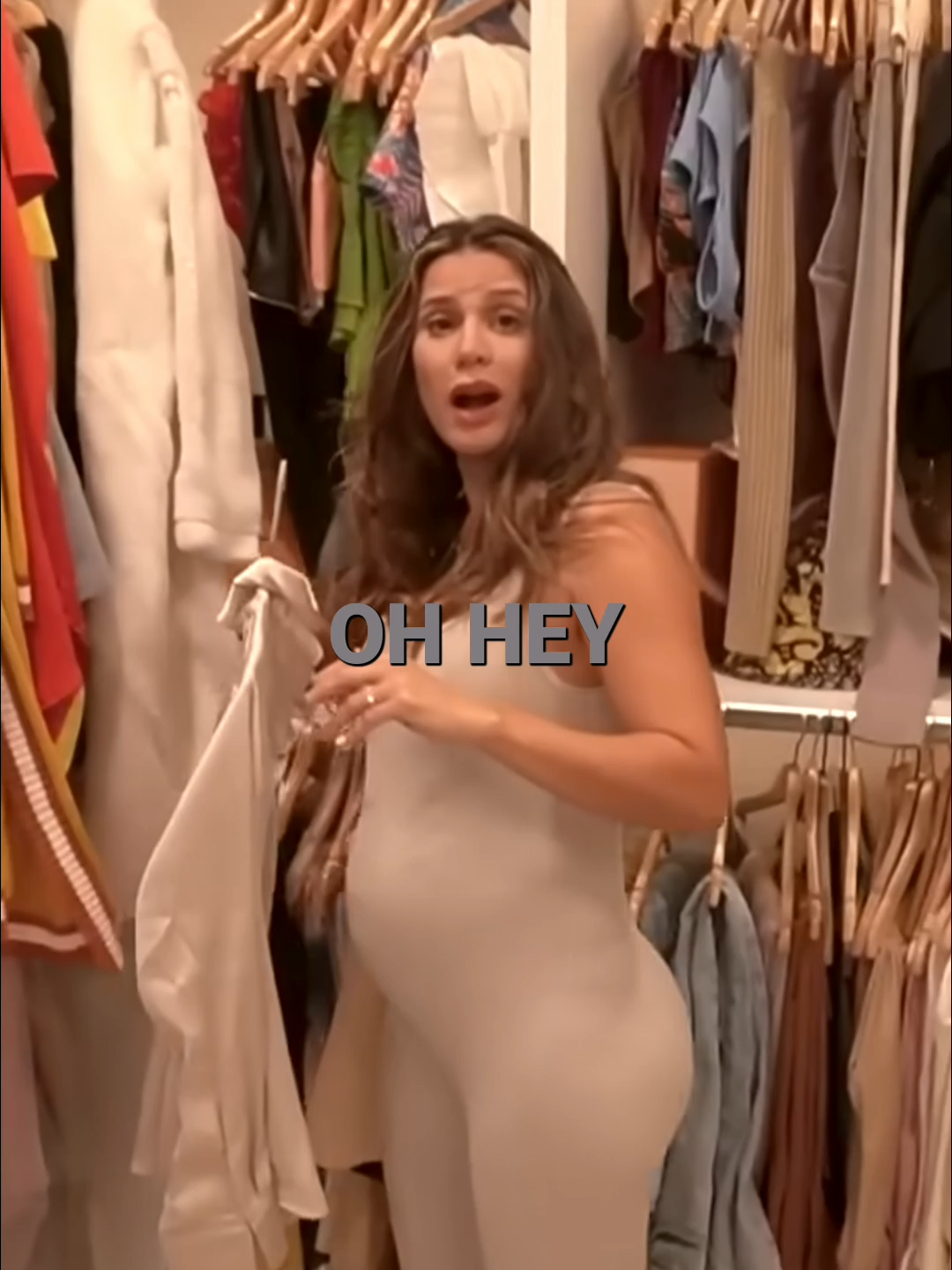 Pregnancy Fashion_ Andrea's Outfit Try-On & Gucci Reveal!