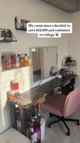 Commuter life 🚗 #college #commuter #udayton #collegecommuter #room 