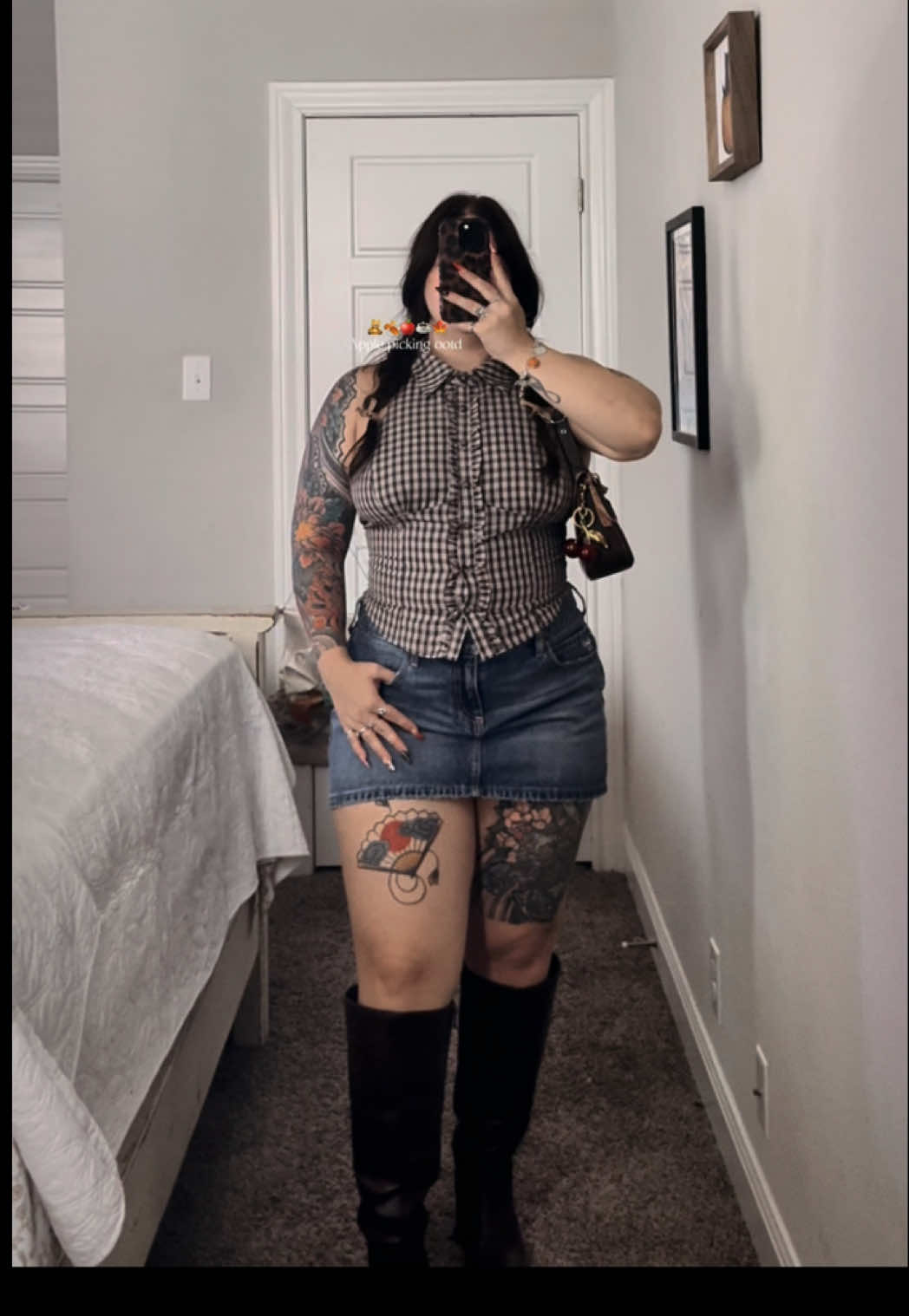 Ok but how cute is this outfit for fall 🧸🍂🍎☕️🍁 #creatorsearchinsights #fallfinds #ediktedhaul #falloutfits #applepickingoutift #fallfashioninspo #fallhaul #fallaesthetics #fallootd #fallootdinspo @Edikted  