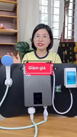 Trả lời @tái sinh Bộ máy nước nóng tức thời, sử dụng an toàn tiện lợi, kèm vòi hoa sen, làm nước nóng tức thời, nhiệt độ vừa phải #hangxinhtuoi #maynuocnongtucthoi 