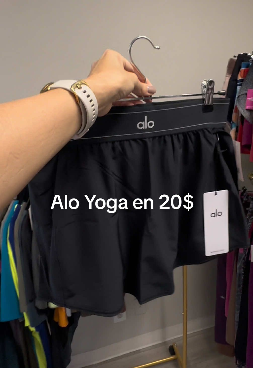 Marcas luxury de activewear a unos precios de muerte lenta 😍🥰😎 let’s lift in style 💅🏼 @Happy Thrift Store Nashville 