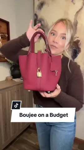 If you like designer bags but not the price... add this to your cart immediately! ✨