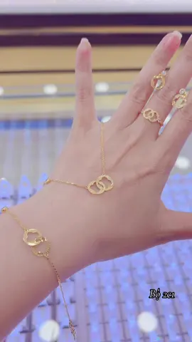 Bộ xinh xinh nhà em 😍 #hiepthanhjewelry2 #kimphathiepthanh2 #vang18k #vang18k610 #trangsuc 