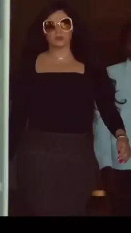 👑