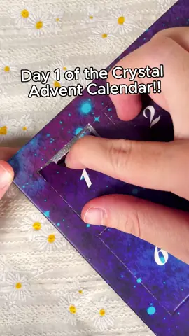 #fyp #honestreview #crystaladventcalendar #christmasgiftideas #crystalhealing 