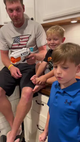 Pulling out a baby tooth 🦷 This crazy #funn #prank #kids 