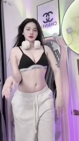 Thức giấc đâu còn anh nữa🤭#xhuongtiktok #trendingtiktok #nhaytiktok #dance 