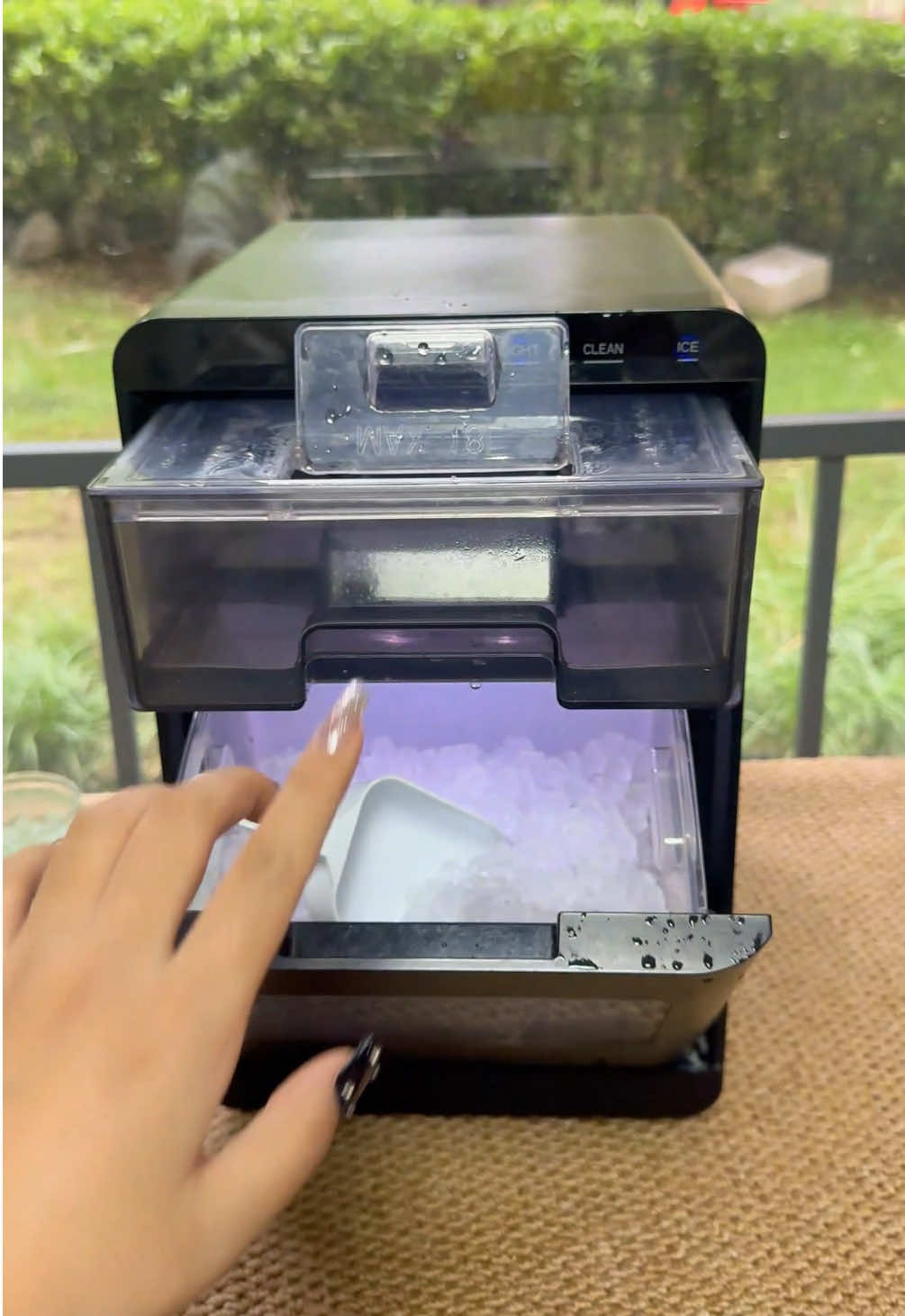 The best nugget ice maker ever! Holds 44lbs of nugget ice and is so affordable #euhomyicemaker #euhomy #nuggetice #kitchenessentials #nuggeticemaker 