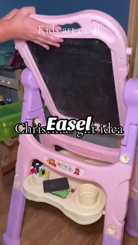 How cute is this easel?!?! This would make for the PERFECT Christmas gift for your kids!!  #christmasgiftideas #christmasgiftforkids #easel #toddlergiftideas 