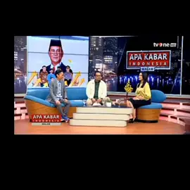 Presiden Prabowo Subianto memastikan kenaikan gaji bagi aparatur sipil negara (ASN), TNI/Polri, hingga pejabat negara masuk dalam agenda kerja 2025. Kebijakan ini tercantum dalam Peraturan Presiden (Perpres) Nomor 79 Tahun 2025 tentang Pemutakhiran Rencana Kerja Pemerintah yang berlaku mulai 30 Juni 2025. Dalam beleid itu, kebijakan kenaikan gaji masuk sebagai salah satu dari delapan Program Hasil Terbaik Cepat yang tercantum di RKP 2025, tepatnya pada poin keenam. “Menaikkan gaji ASN (terutama guru, dosen, tenaga kesehatan, dan penyuluh), TNI/Polri dan pejabat negara,” tulis lampiran Perpres 79/2025, dikutip Minggu (21/9). Kenaikan gaji ASN di Indonesia memang tidak rutin dilakukan setiap tahun meski tekanan inflasi terus terjadi. Dalam satu dekade terakhir, penyesuaian gaji hanya tercatat tiga kali, yakni pada 2015, 2019, dan terakhir pada 2024,Daeng..‼️ 📸: Dok. kumparan/Luthfi Humam. #gaji 