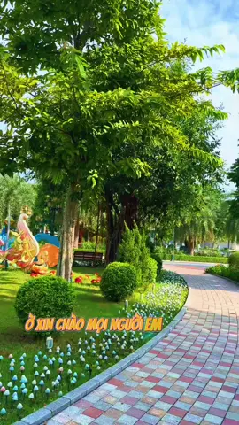 Quảng trường Kinh đô ánh sáng, tái hiện bản sao thu nhỏ của Paris với không gian rực rỡ ánh sáng, kiến trúc sang trọng và các hoạt động văn hoá – giải trí đẳng cấp #vinhomesoceanpark #vinhomesoceanpark2 #oceancity #vinhomesoceanpark3 #xuhuongtiktok 