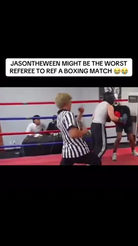 Jasontheween might be the worst referee to ever step into a boxing ring in history 😭😭 #jasontheween #boxing #streamer #fyp #trending 