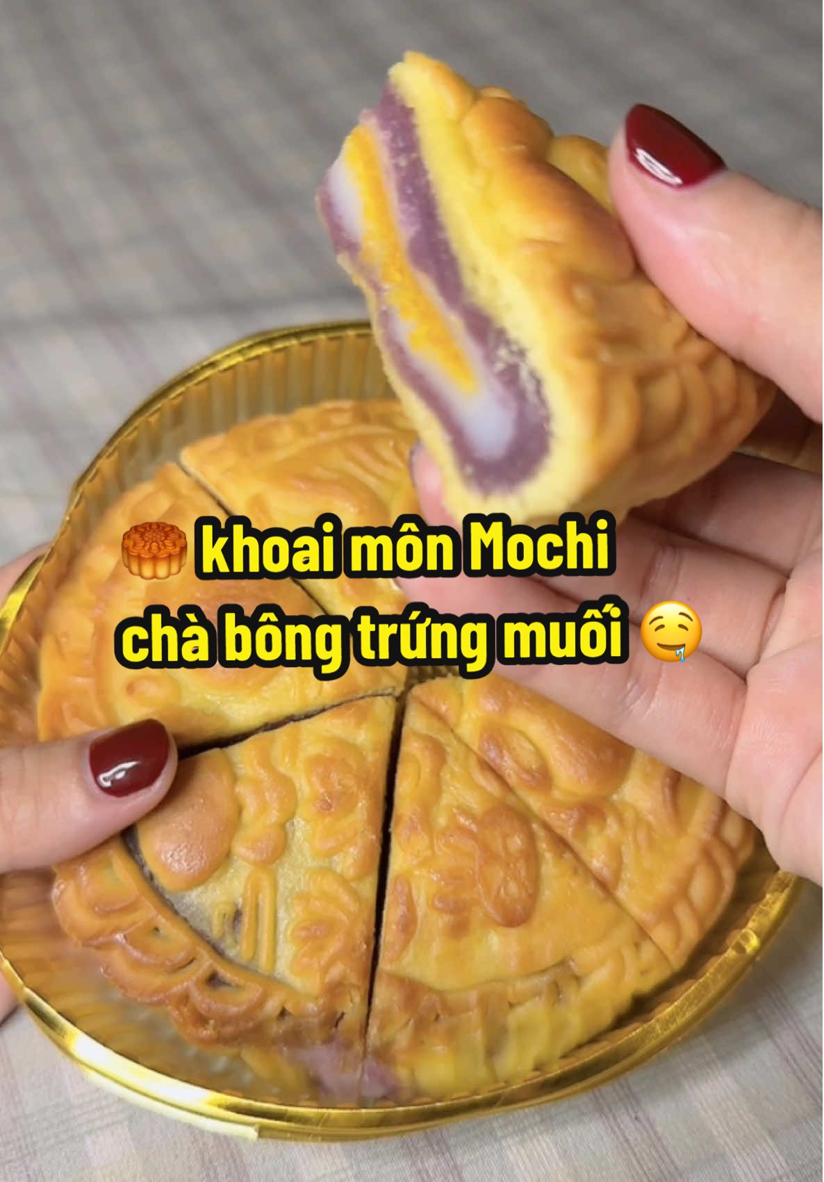 Bánh trung thu khoai môn Mochi chà bông trứng muối 🥮✨ #banhtrungthu  #khoaimonmochichabongtrungmuoi💯  #banhnuongmochi  #chabongtrungmuoi 