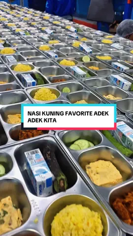 Makan bergizi gratis Menu hari ini nasi kuning, telur dadar, orek tempek, susu uht dan buah pisang #bgn #sppg #mgb #makansianggratis #sppi 