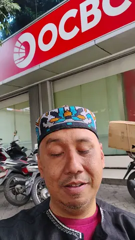 tik toker tunanetra mengunjungi para pejuang nafkah yang berjualan makanan di daerah Sunter