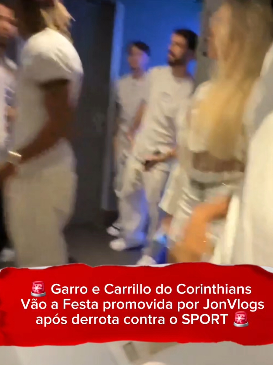 Garro e Carrillo do Corinthians são flagrados chegando na festa de aniversário de JonVlogs na noite de hoje, após dura derrota contra o Sport. #garro #carrillo #corinthians #jonvlogs #bdj #futebol 
