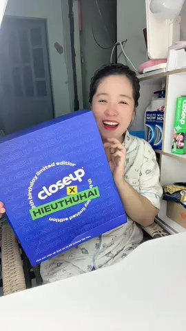 Kem đánh răng Closeup white now đang có de.al nè mí bà,, bà nào răng ố vàng thì tậu ẻm liền fomo với Hieuthuhai nhen #ngunriviu #closeupwhitenow #hoptaccungunilever #kemdanhrang 