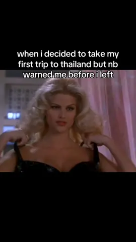 #fyp #giftok #thailand #bangkok #thenakedgun 