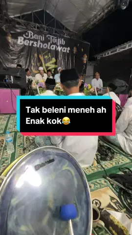 Penak e ngene kok🔥 #jalsatulmusthofapantura #habibrifqibinumaralaidid #jellaprivilage #hadrohsholawat #hadrohjmp #bashadroh #azzahir #gandrungnabi #sabilutaubah #fyp #fypシ゚ #viral #hadrohviral #sholawat #fypageシ #fyppppppppppppppppppppppp @Jalsatul Musthofa Pantura 