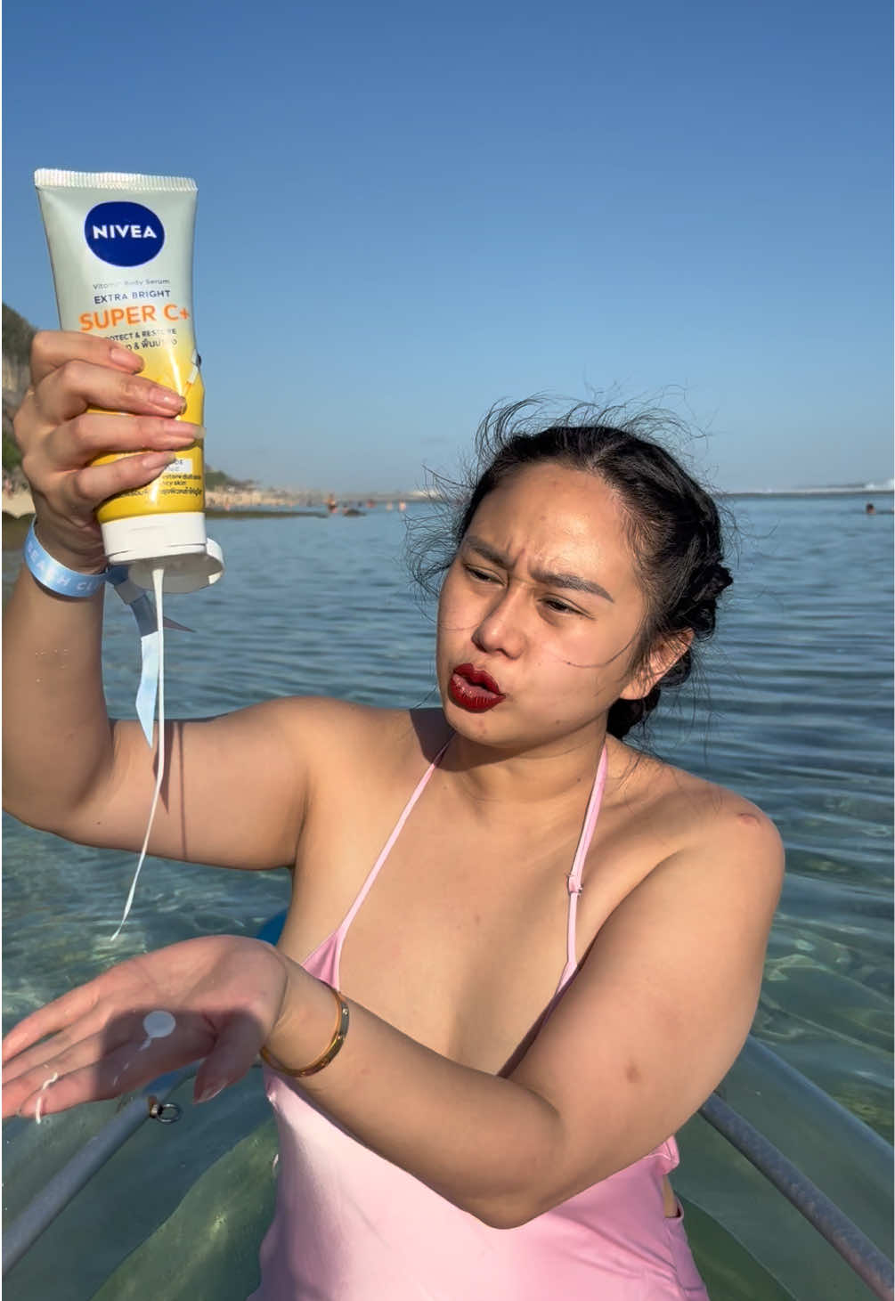 Panas-panasan tapi ga takut belang? Checkcout Nivea spf 50 di keranjang gue