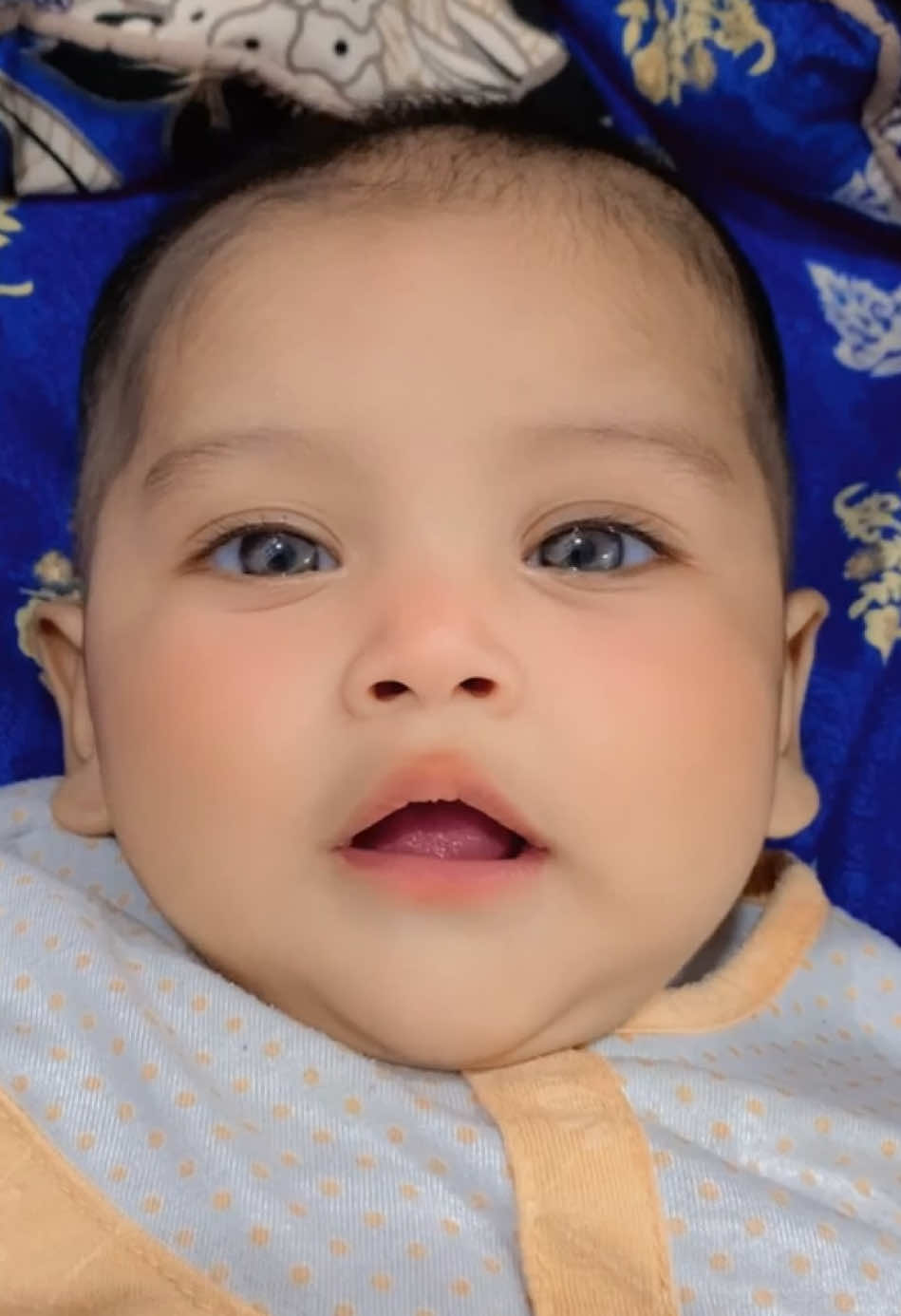 Dada! I think we need to talk 😉#creatorsearchinsights #daddygirl#fatherdaughterlove#babygirl#trendingreels#trending#viral#foryou#foryoupage#viralsong#baby#funactivitywithbaby#funnybaby#cutestbaby#cutebabyvideo#cutebabygirl 