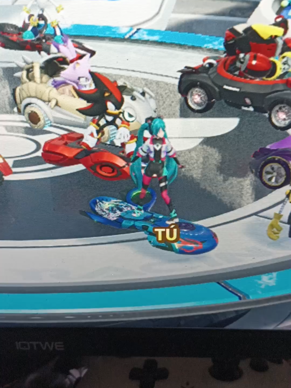juego con Miku es #sonicracingcrossworlds 