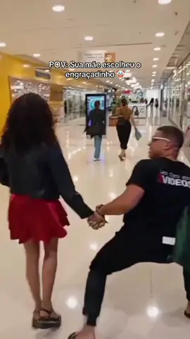 Destinada a passar vergonha nos lugares eternamente 😭🤡 (sim, sou eu no vídeo) #fy #chicobentonoshopping #engracadinho 