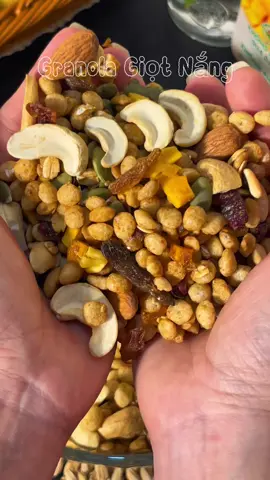 Bí quyết ăn sáng, ăn khuya ,ngon miệng ,mà vẫn đẹp da đẹp dáng là đây nè mí bà oi#xuhuong #granola #granolagiotnang #granolakhongchien #@bepnhangan94
