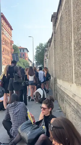 milan castings day 2 wrap up! i don’t have one of these for every day as i’ve been horrific at filming (the tiredness is really catching up to me lol) but i hope you enjoy xx #milanfashionweek #model #modelling #modellife #fashionweek 
