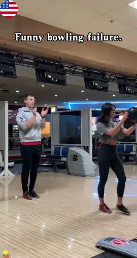 Funny bowling failure👀🔥🤣#funnyvideos #bowling #fypシ #viralvideo #fail 