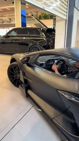 #lamborghinirevuelto #lamborghini #vipmotorsuae #viralvideo #viraltiktok 