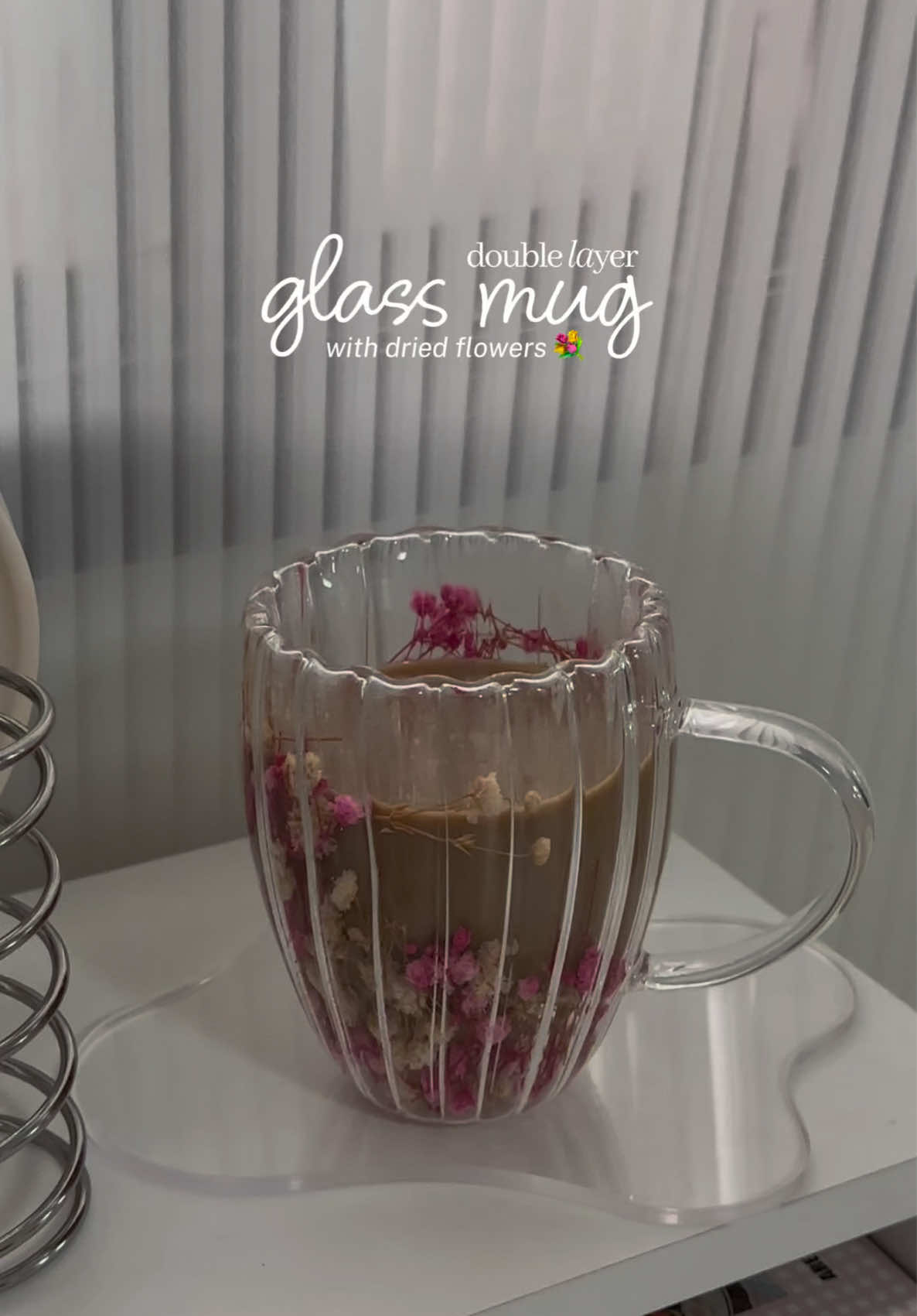 A mug of comfort, a touch of nature. ☕️🥀🌸💐 #coffeemug #mug #coffeecup #doublelayercoffeecup #coffeelover 
