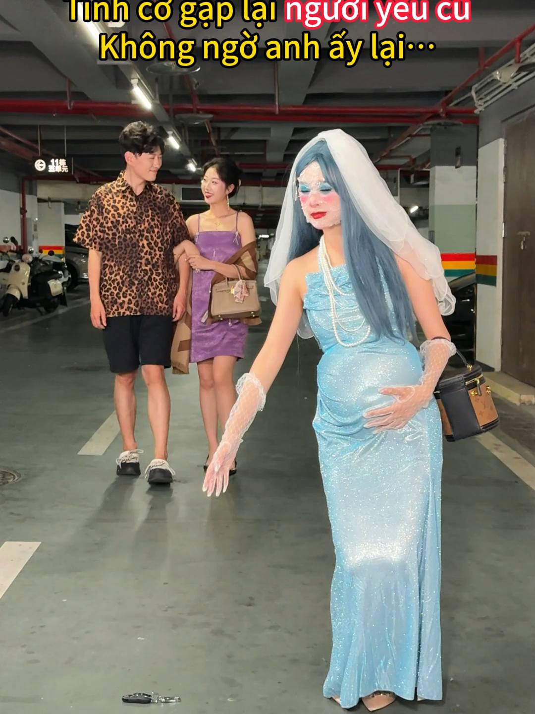 Giả vờ mang bầu ra ngoài tình cờ gặp lại người yêu cũ, không ngờ anh ấy lại…